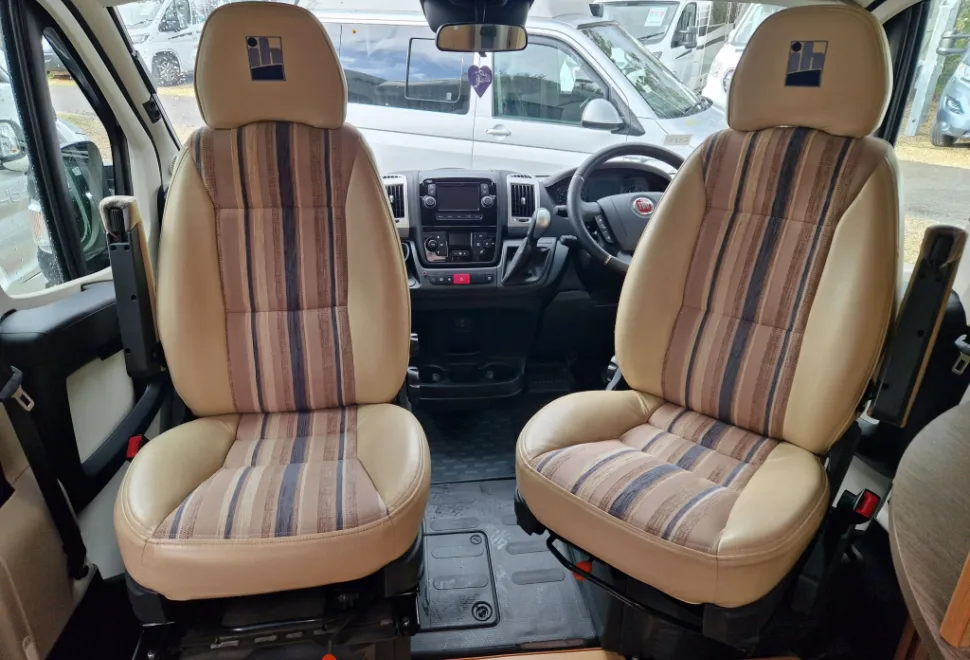 IH  630 RL 2015