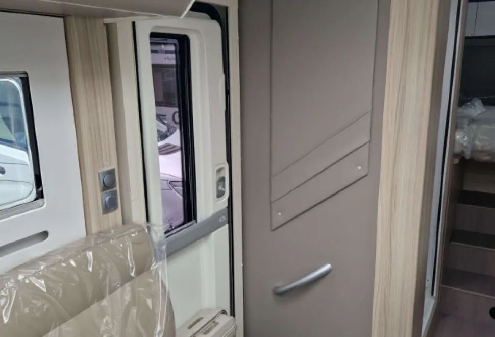 Adria Compact Supreme DL 2025