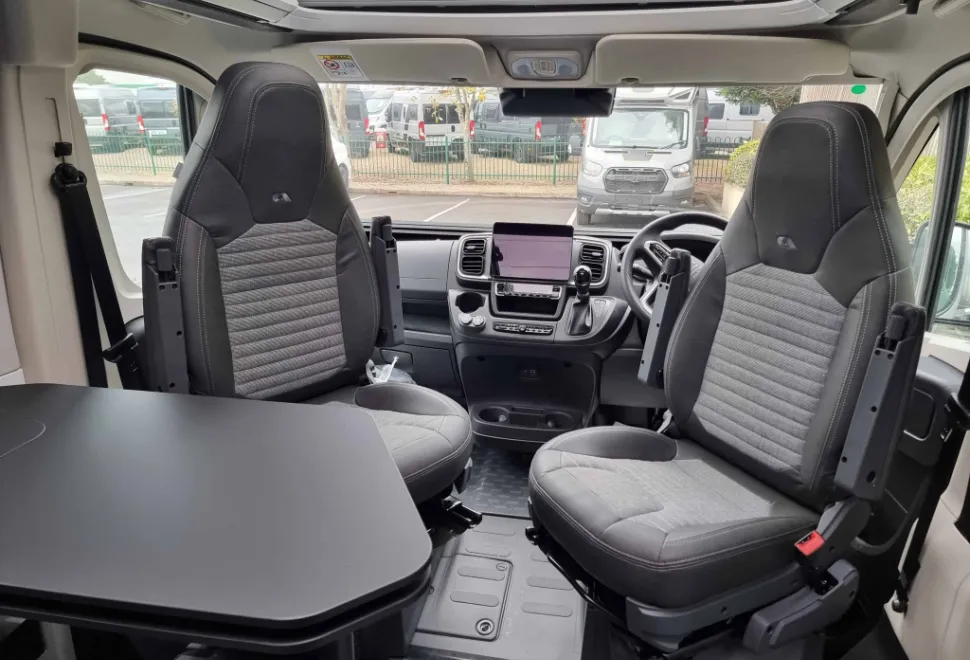 Adria  Twin Supreme 640 SGX 2025