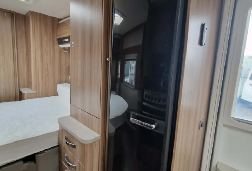 Swift Conqueror 580 2018