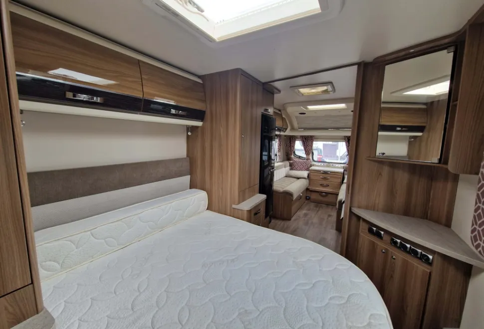Swift Conqueror 580 2018