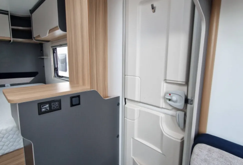Bailey Discovery Plus D4-4 2024
