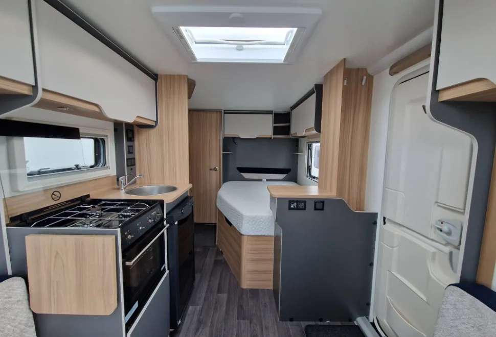 Bailey Discovery Plus D4-4 2024