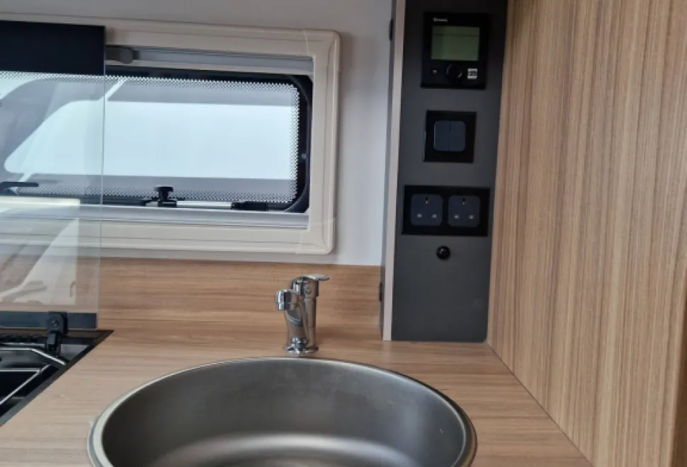 Bailey Discovery Plus D4-4 2024