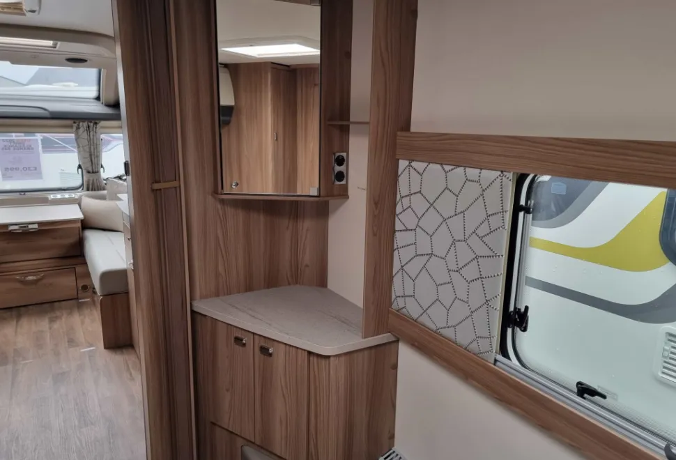 Swift Elegance Grande 845 2022