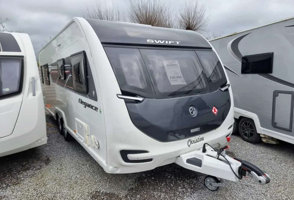 Swift Elegance Grande 845 2022