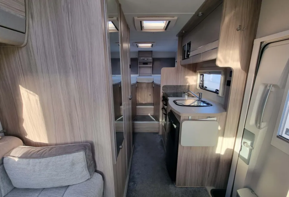 Elddis Sunseeker 194 2024