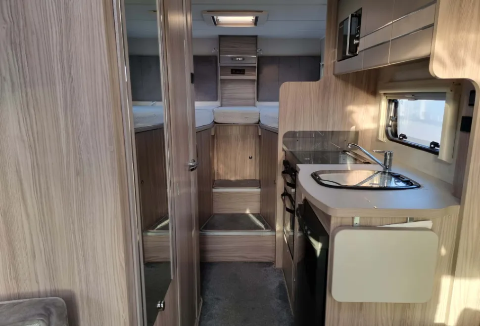 Elddis Sunseeker 194 2024