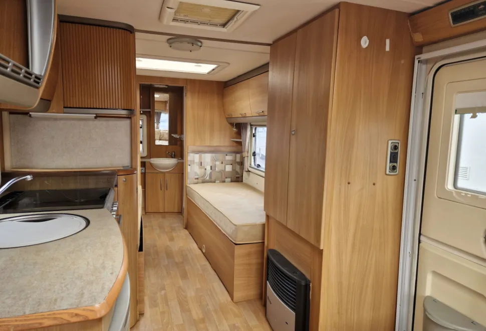 Swift Conqueror 655 2007