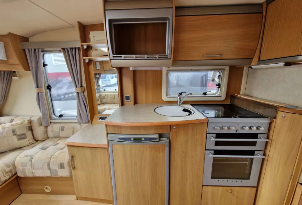 Swift Conqueror 655 2007