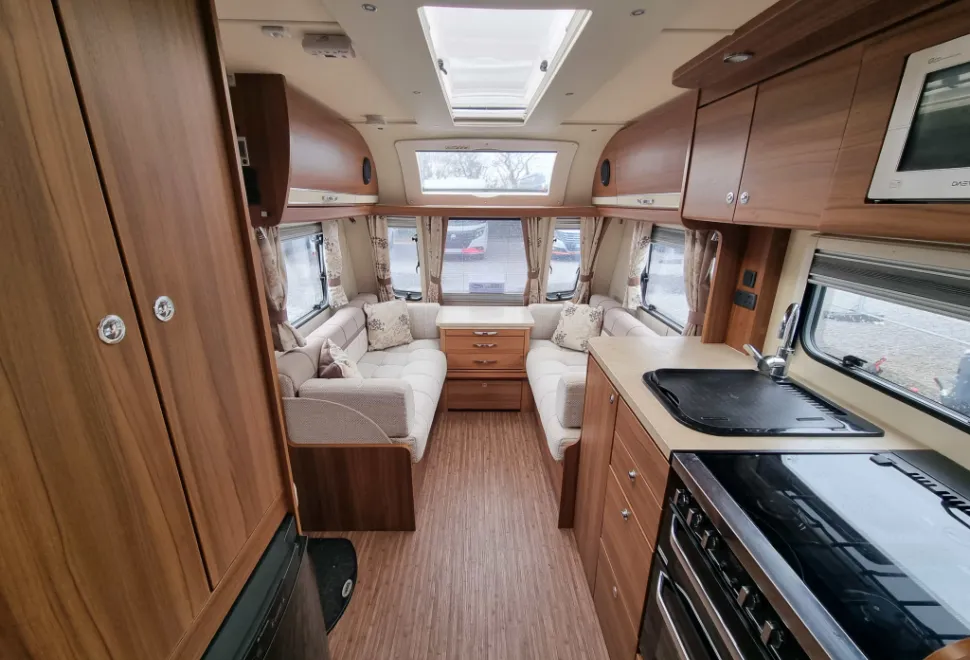 Elddis Affinity 574 2016