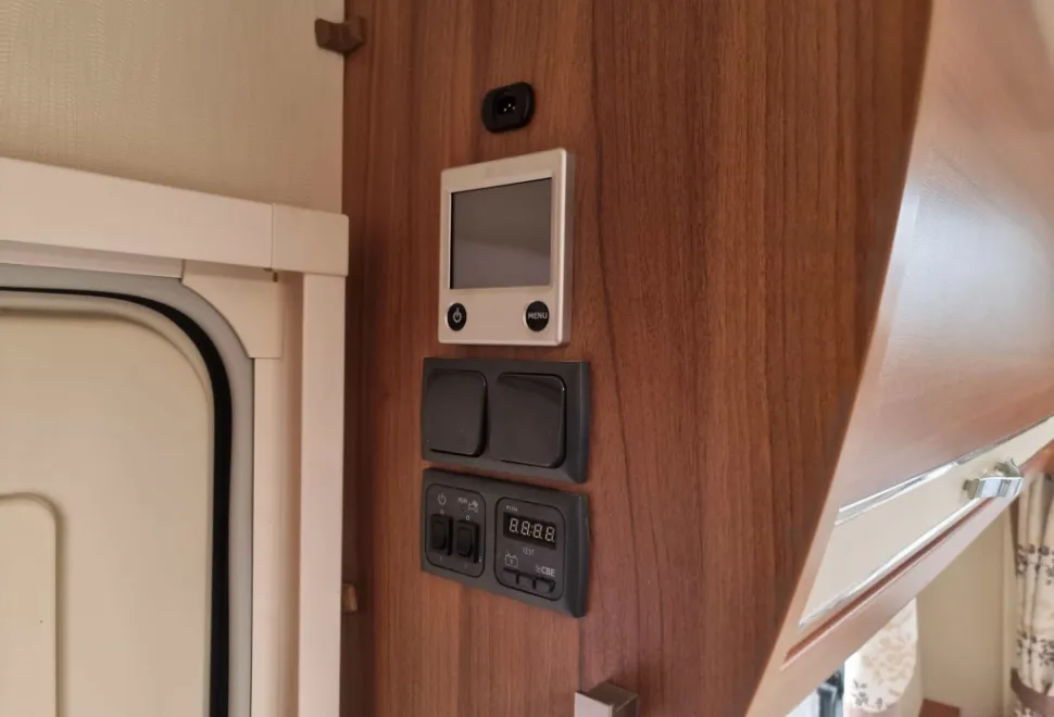 Elddis Affinity 574 2016