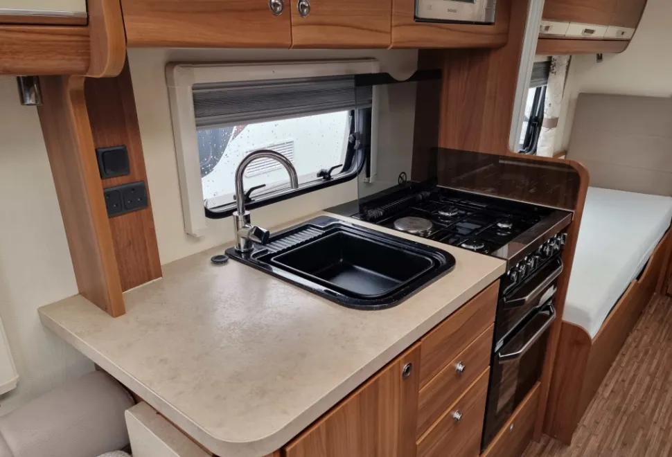Elddis Affinity 574 2016