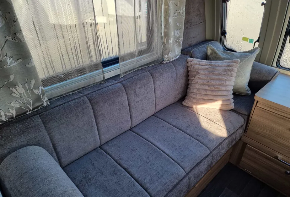 Bailey  Unicorn Deluxe Seville 2025