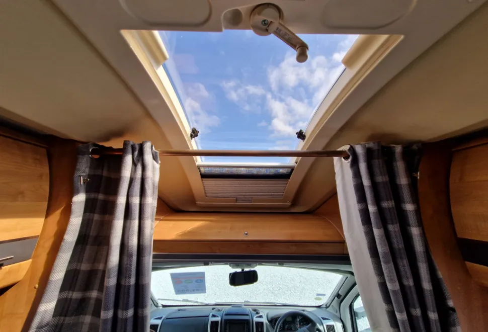 Auto-Trail Grande Frontier  2011