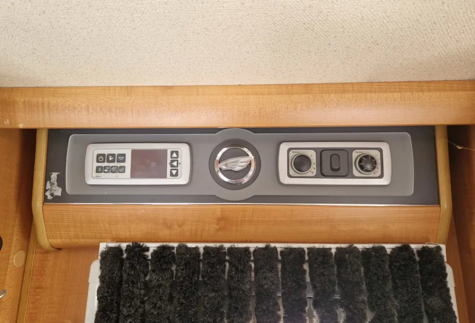 Auto-Trail Grande Frontier  2011