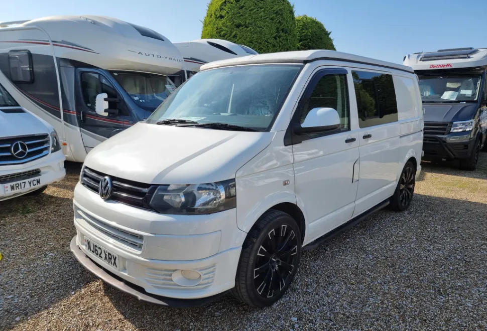 Volkswagen  Camper 2012