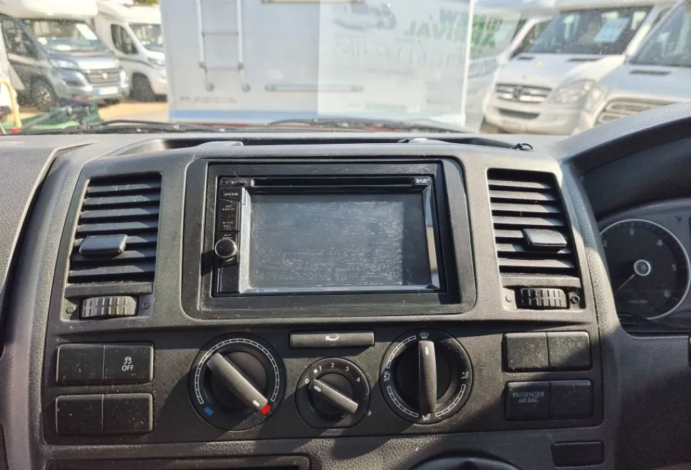 Volkswagen  Camper 2012