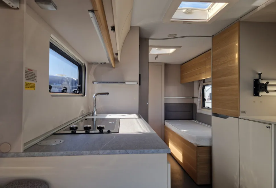 Adria Adora Seine 2022