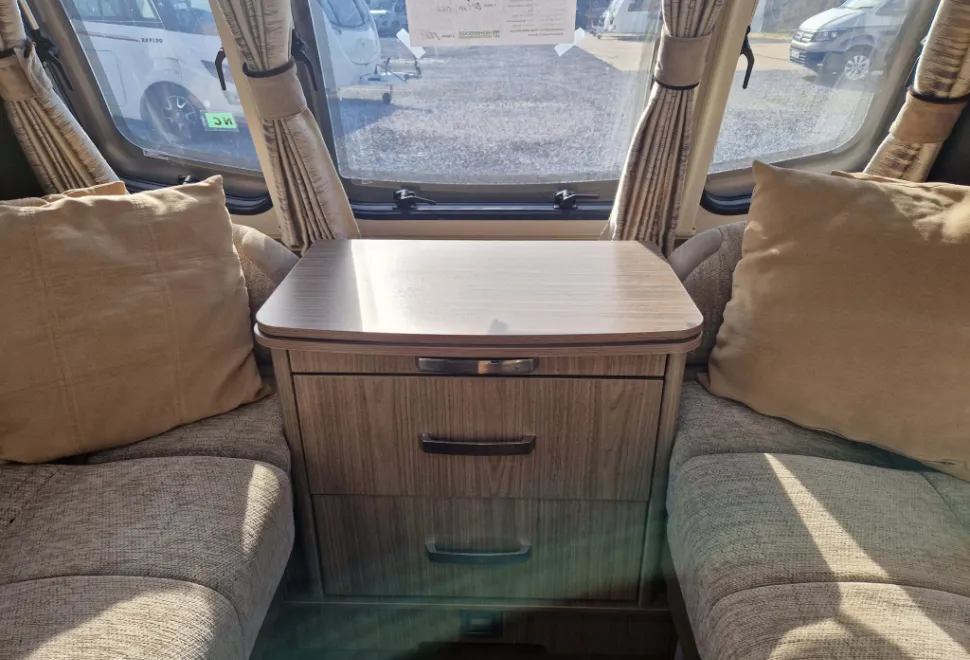 Coachman  VIP 575 2017