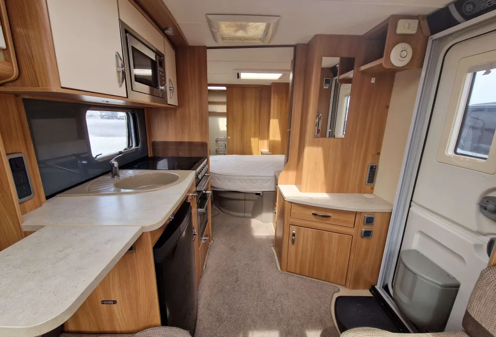 Swift  Challenger SE 580 2013