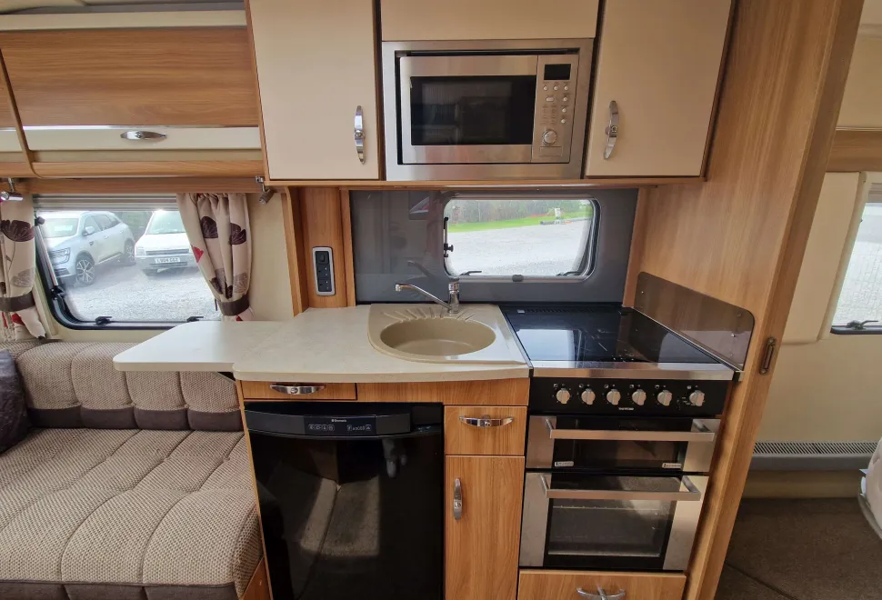 Swift  Challenger SE 580 2013