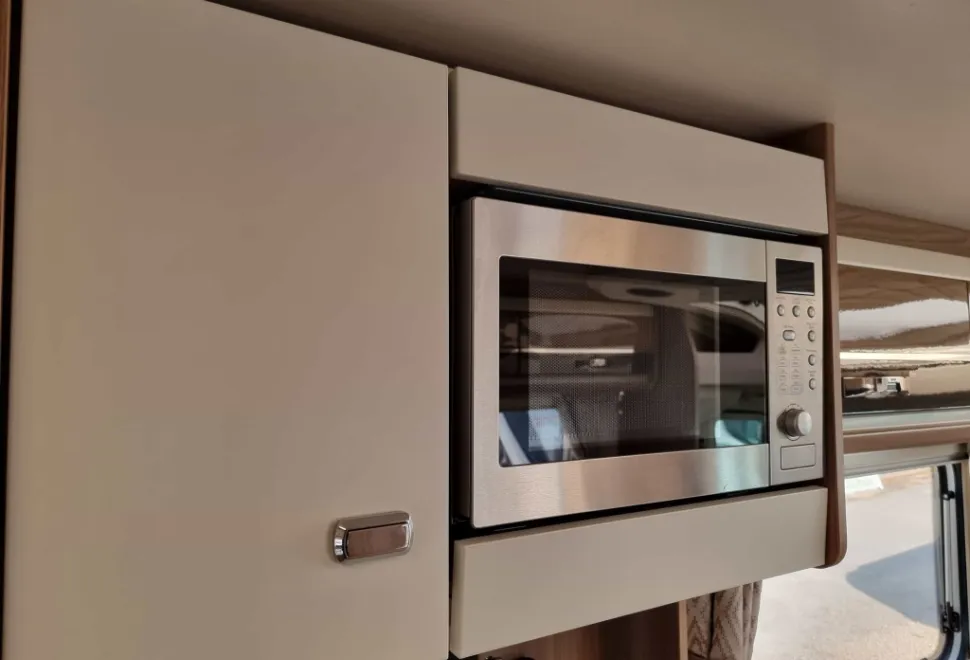 Bessacarr  400 412 2018