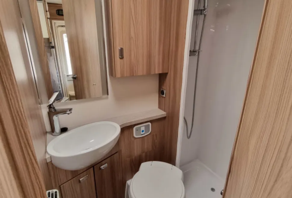 Bessacarr  400 412 2018