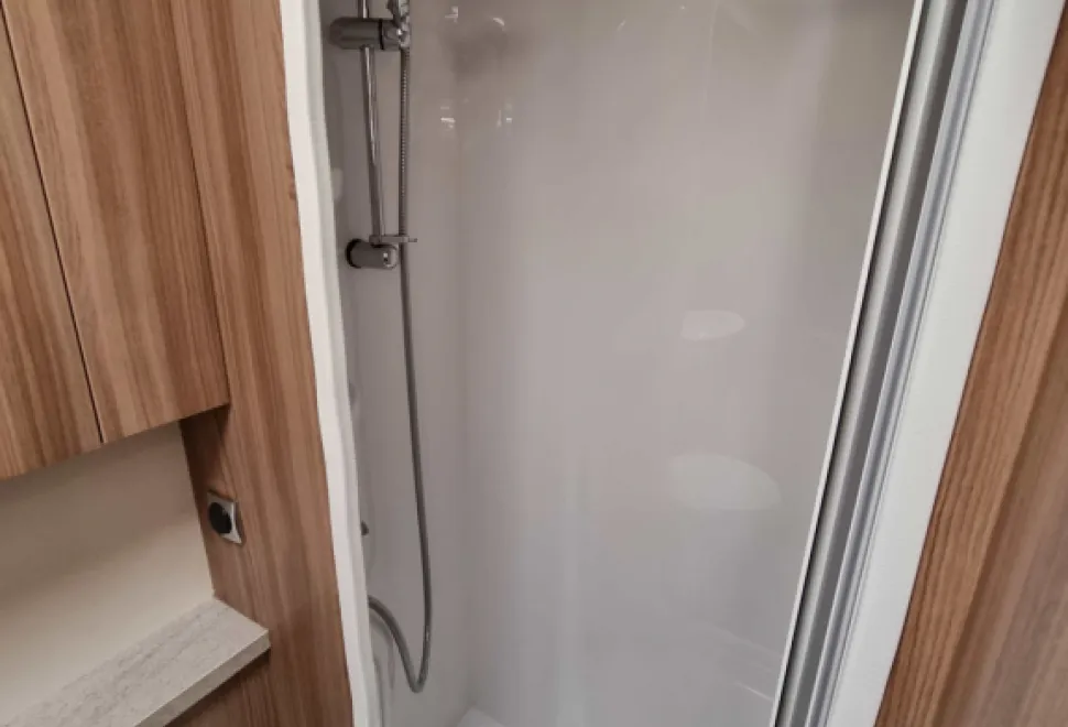 Bessacarr  400 412 2018