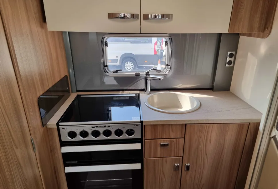 Bessacarr  400 412 2018