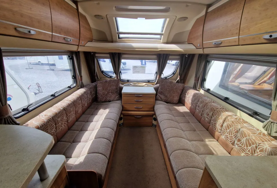 Swift Challenger 530 2012