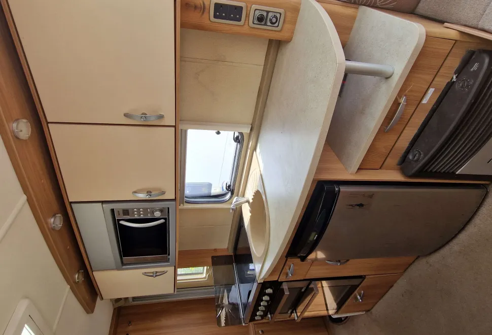 Swift Challenger 530 2012