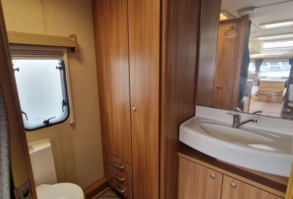 Swift Challenger 530 2012