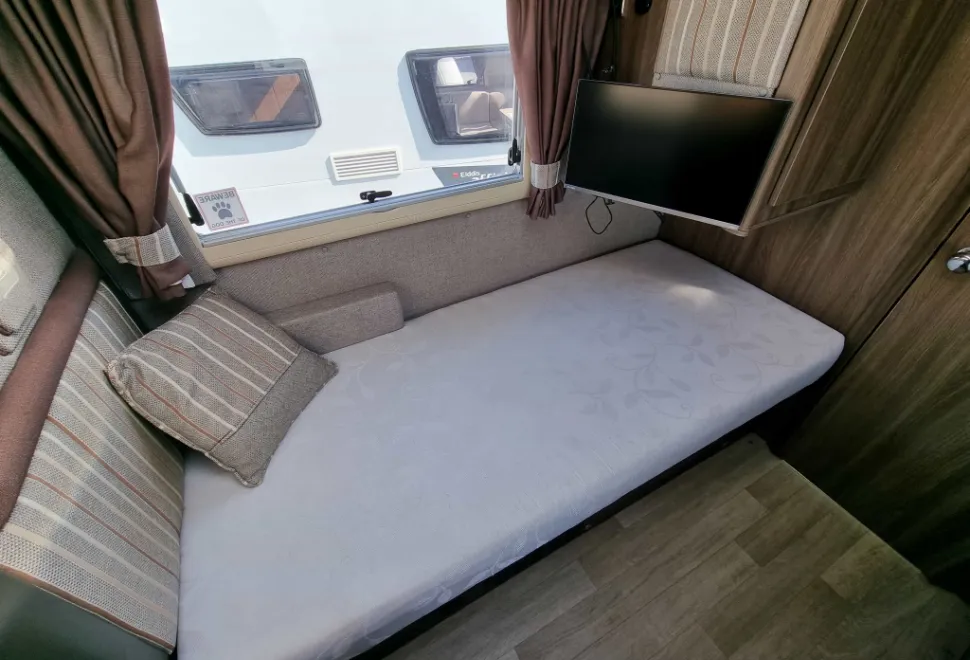 Auto-Sleepers  Burford DUO 2017