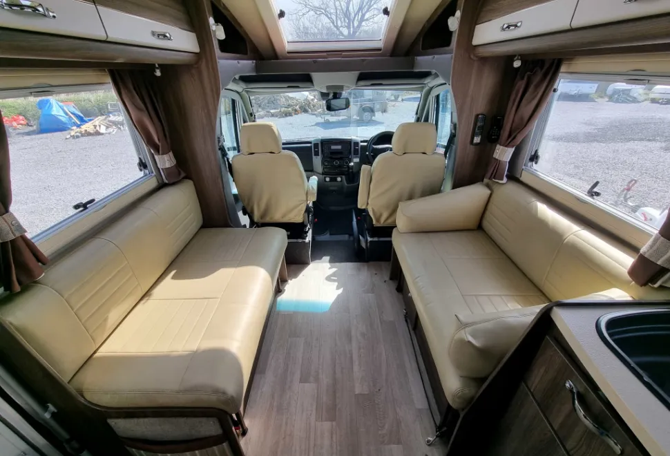 Auto-Sleepers  Burford DUO 2017