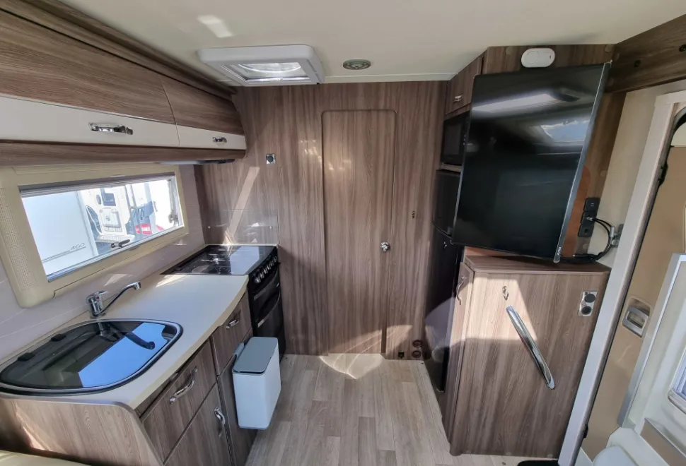 Auto-Sleepers  Burford DUO 2017