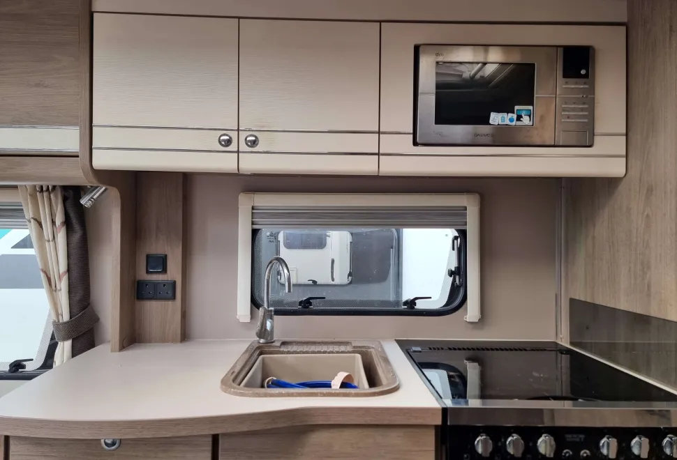 Compass Capiro 550 2017