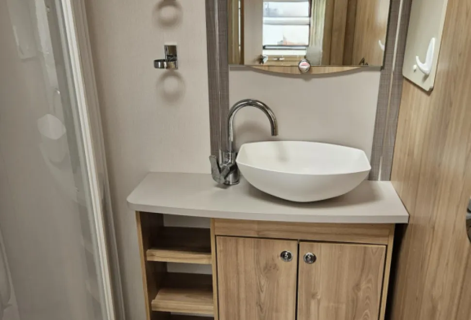 Elddis Avante GTS 482 2017