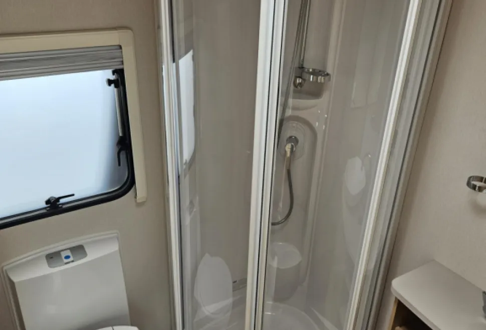 Elddis Avante GTS 482 2017