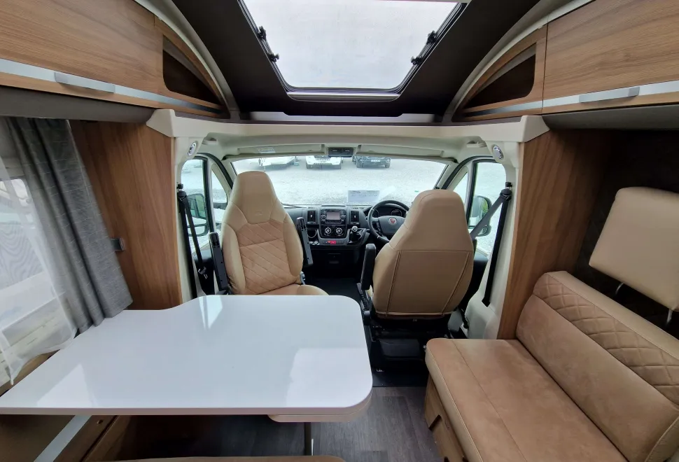 Adria Coral XL Plus 670 SL 2018