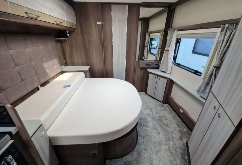 Coachman Lusso 1 2023