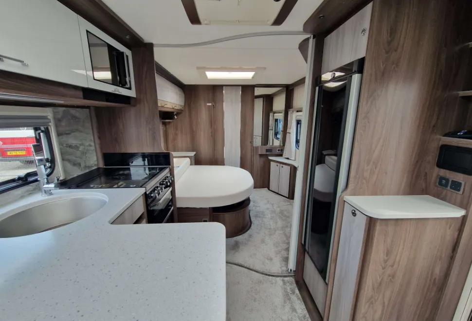 Coachman Lusso 1 2023