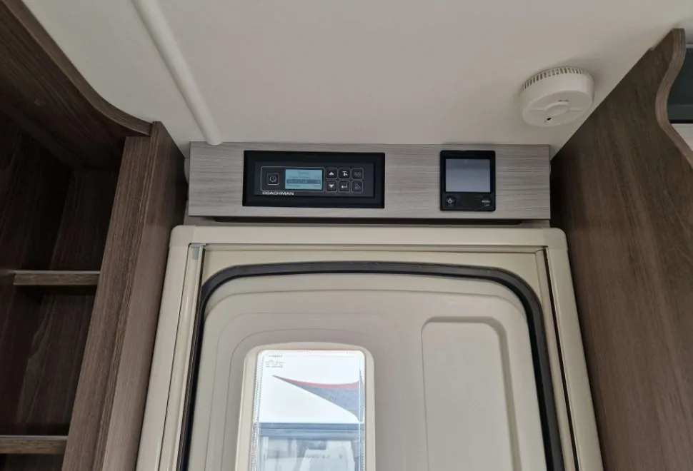Coachman Lusso 1 2023