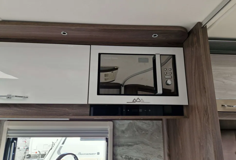 Coachman Lusso 1 2023