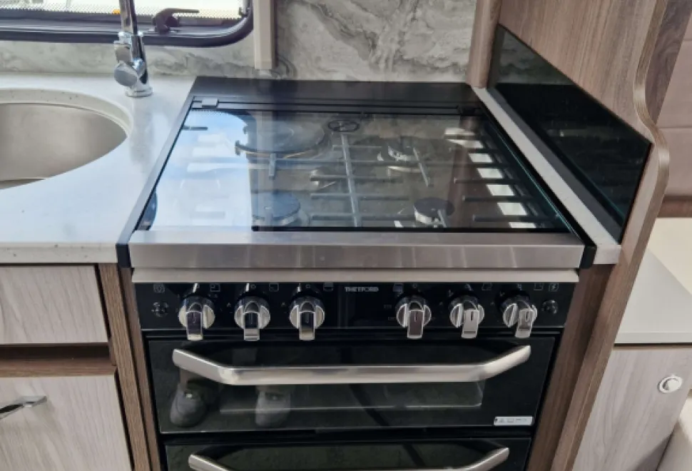 Coachman Lusso 1 2023