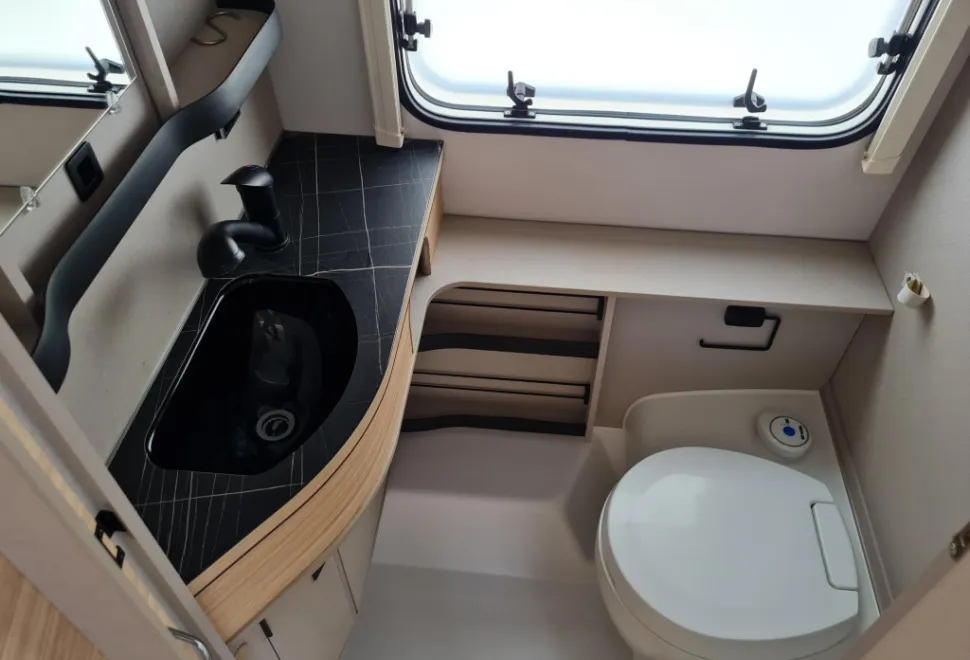 Eriba  Touring 642 2024