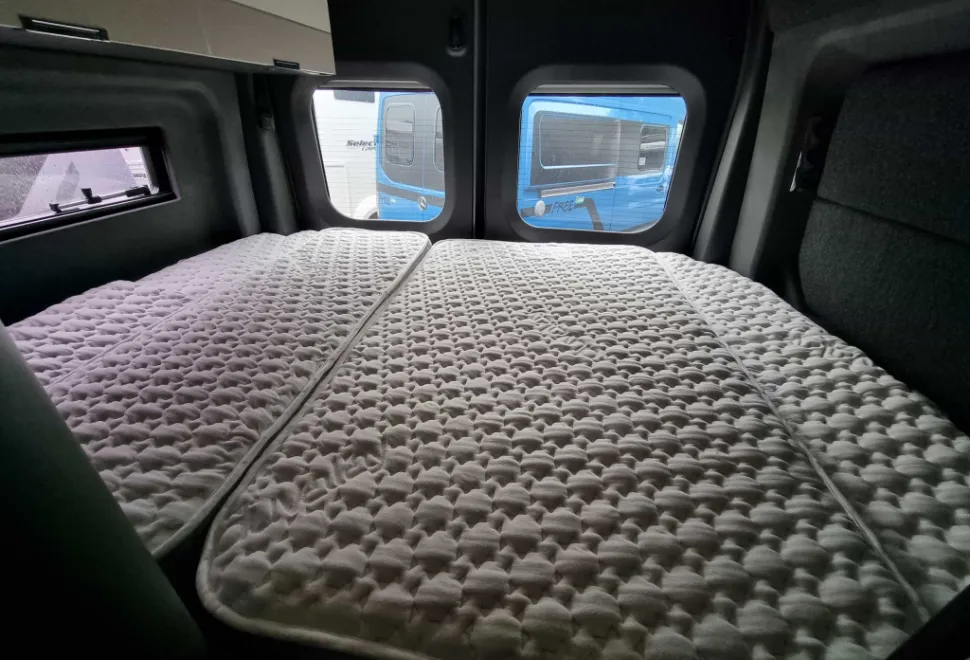 Swift  Trekker X 2024