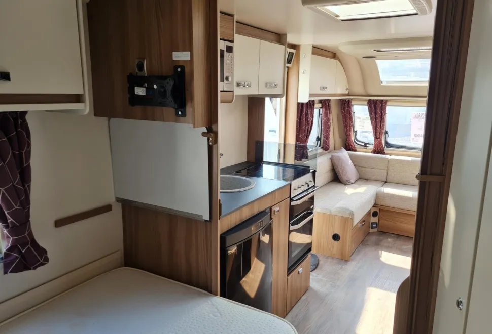Swift  Coastline Design Edition Q6 EW 2019