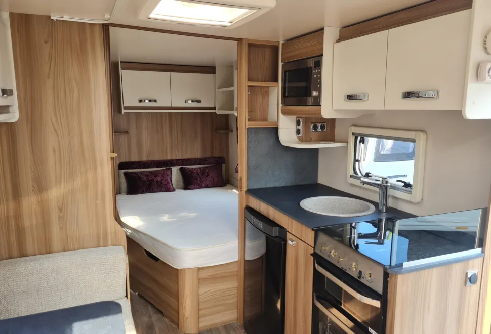 Swift  Coastline Design Edition Q6 EW 2019