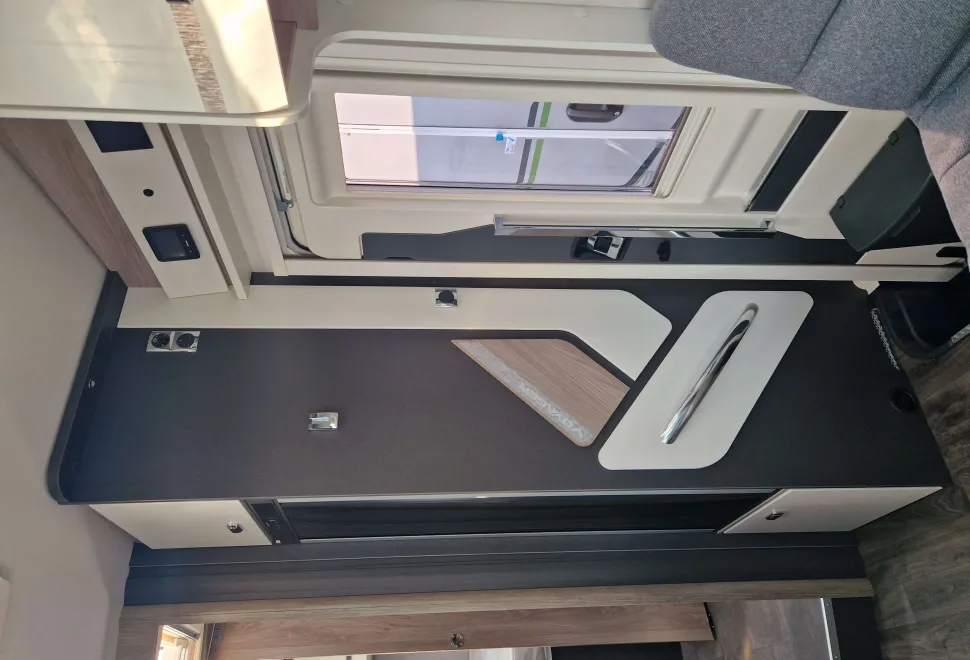 Swift  594 2026